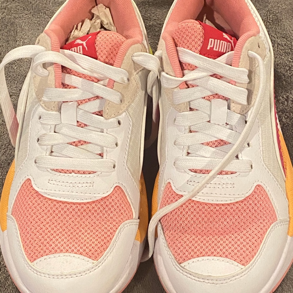 Puma Sneakers